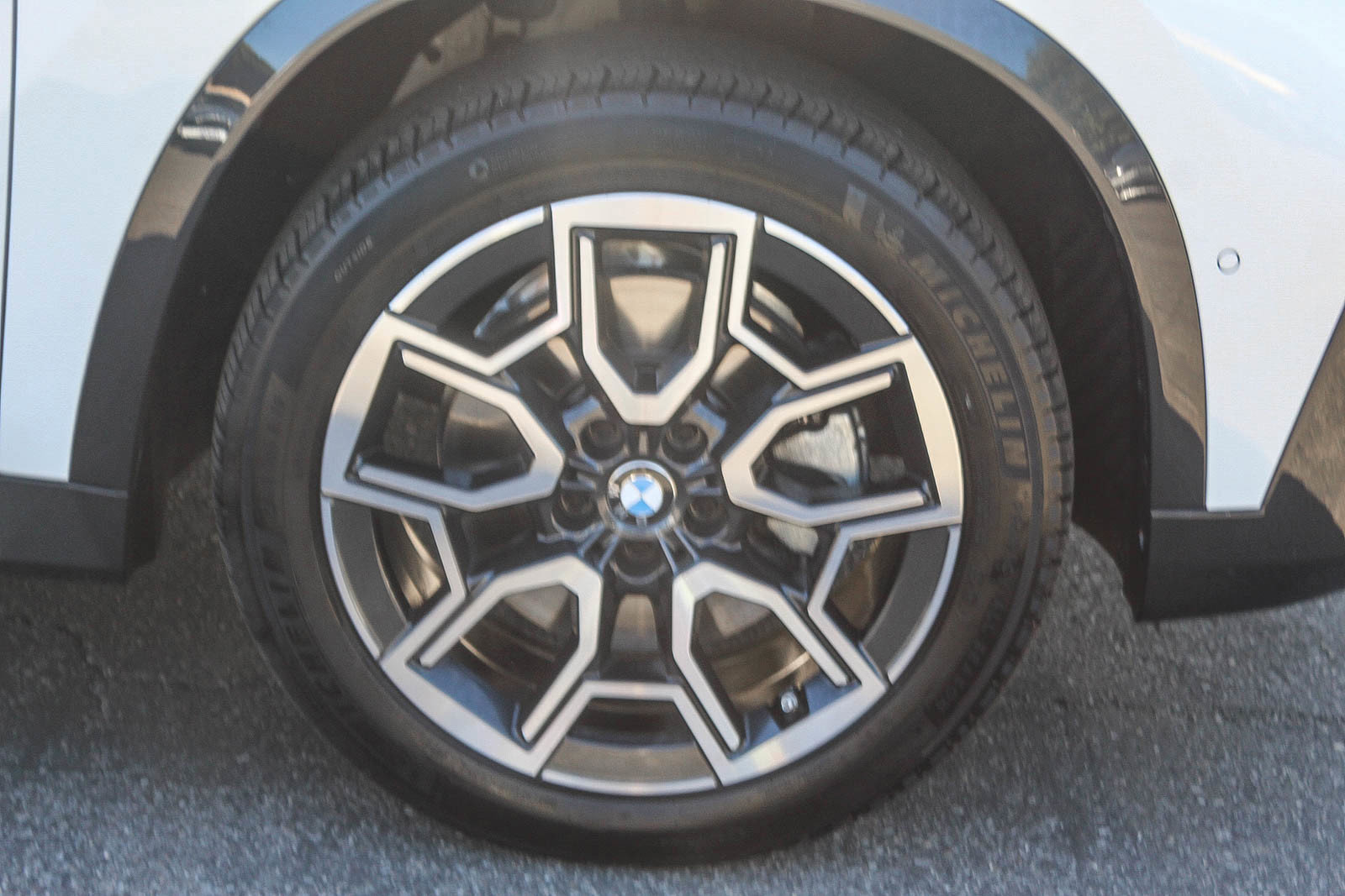 Certified 2025 BMW X1 xDrive28i w/ Convenience Package image 10