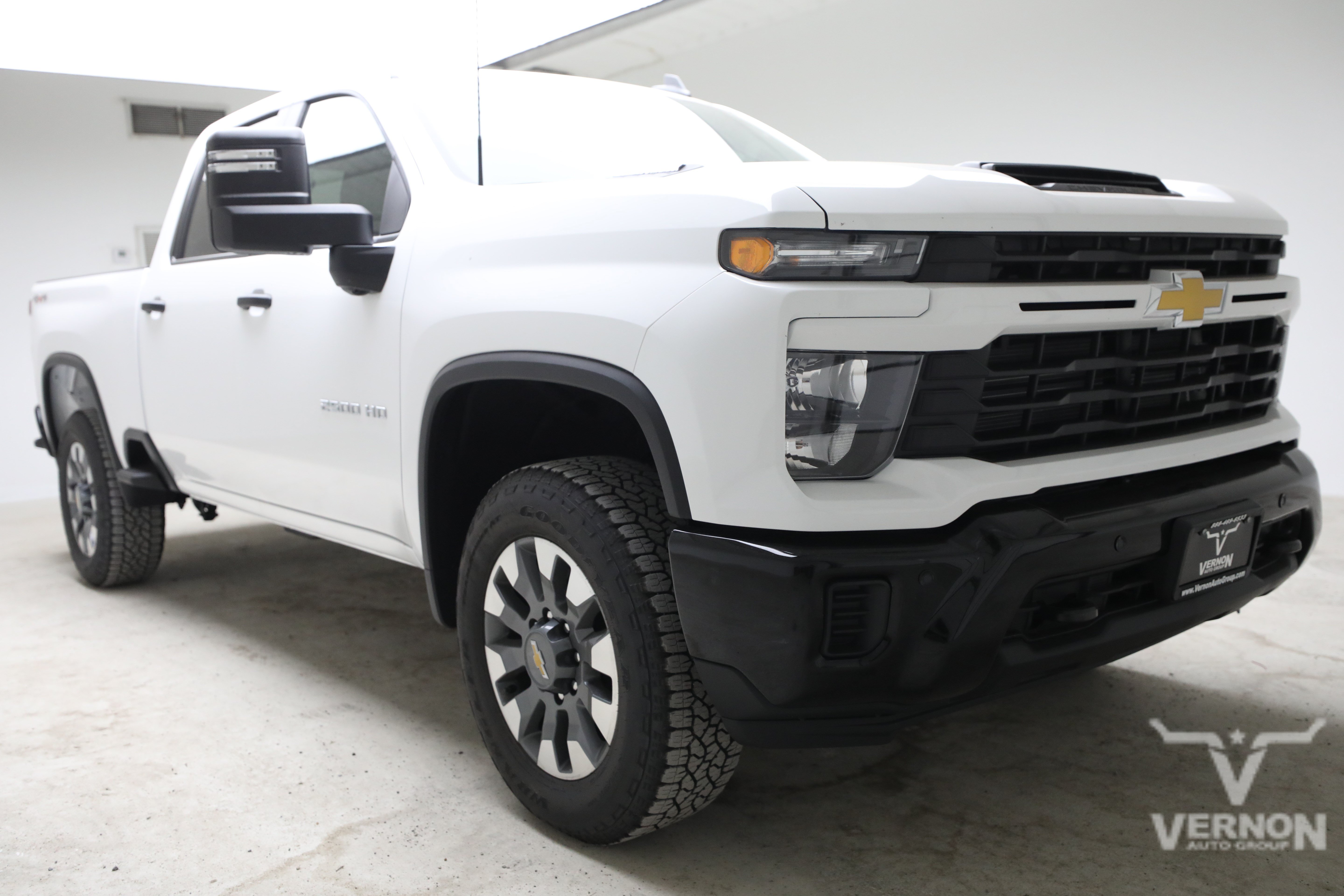 New 2026 Chevrolet Silverado 2500 Custom w/ Custom Value Package AWD/4WD image 7