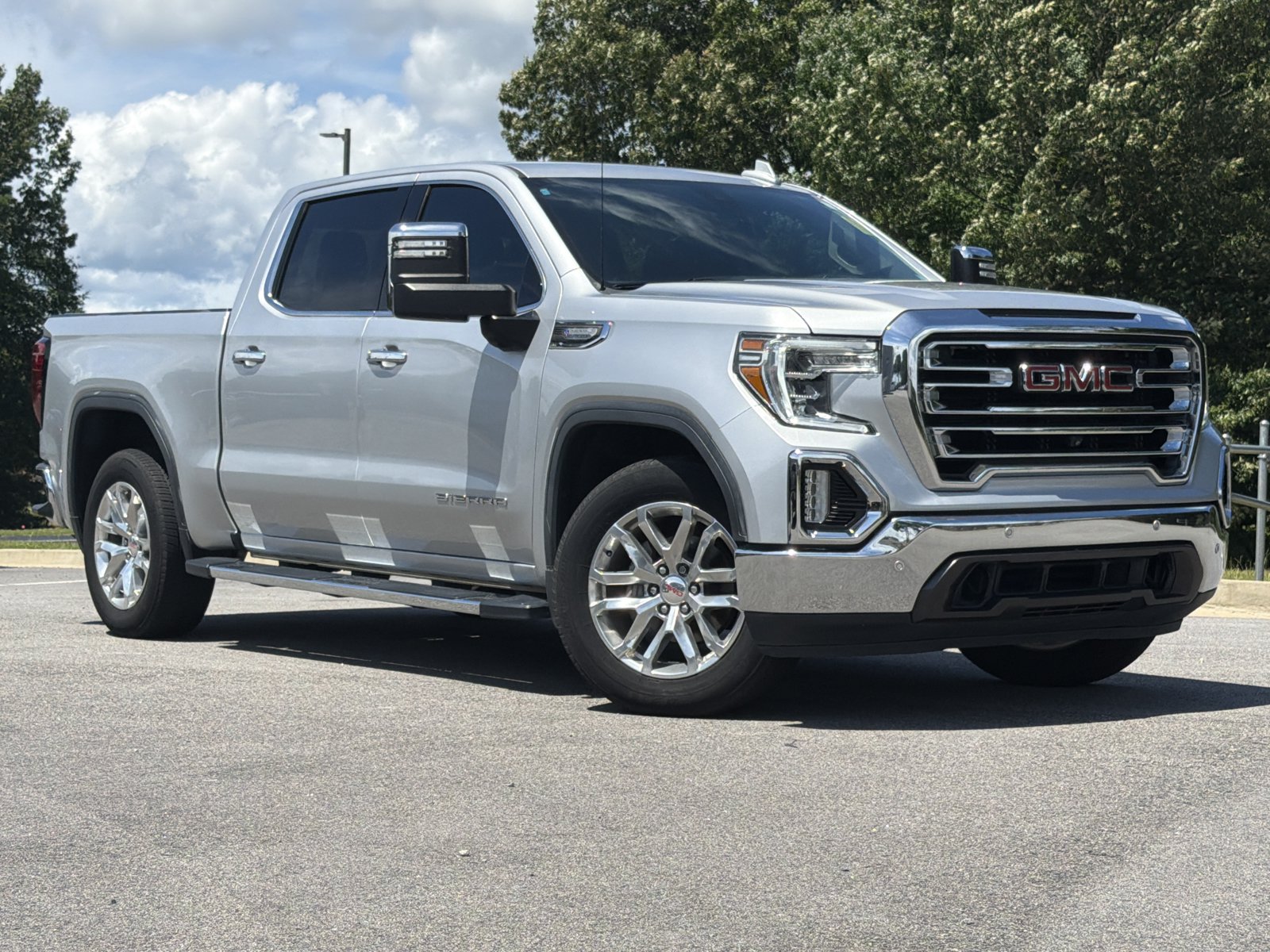 Used 2021 GMC Sierra 1500 SLT RWD image 2
