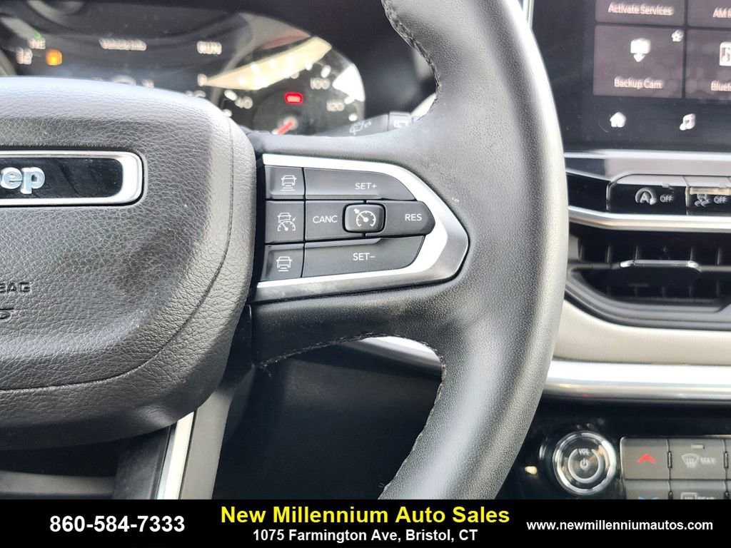 Used 2024 Jeep Compass Limited image 29