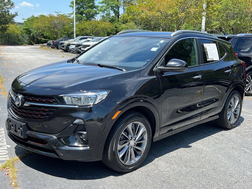 Used 2023 Buick Encore GX Select w/ Sport Touring Package FWD image 3