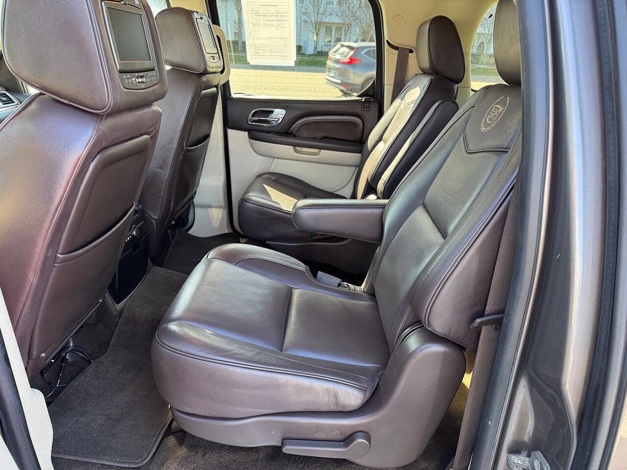 Used 2014 Cadillac Escalade ESV Platinum image 15