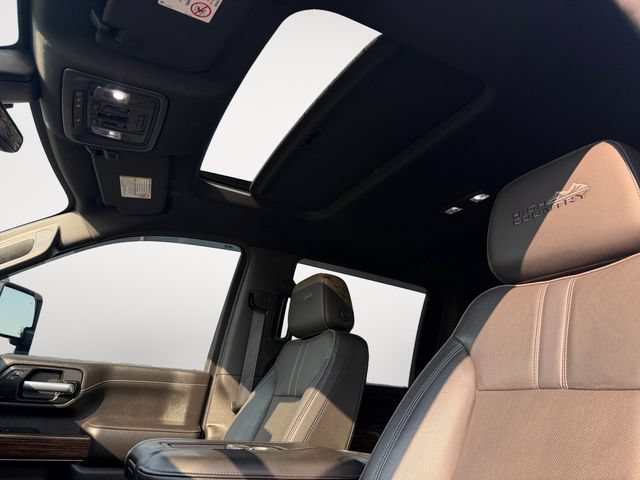 Used 2021 Chevrolet Silverado 3500 High Country w/ Z71 Off-Road Package AWD/4WD image 12