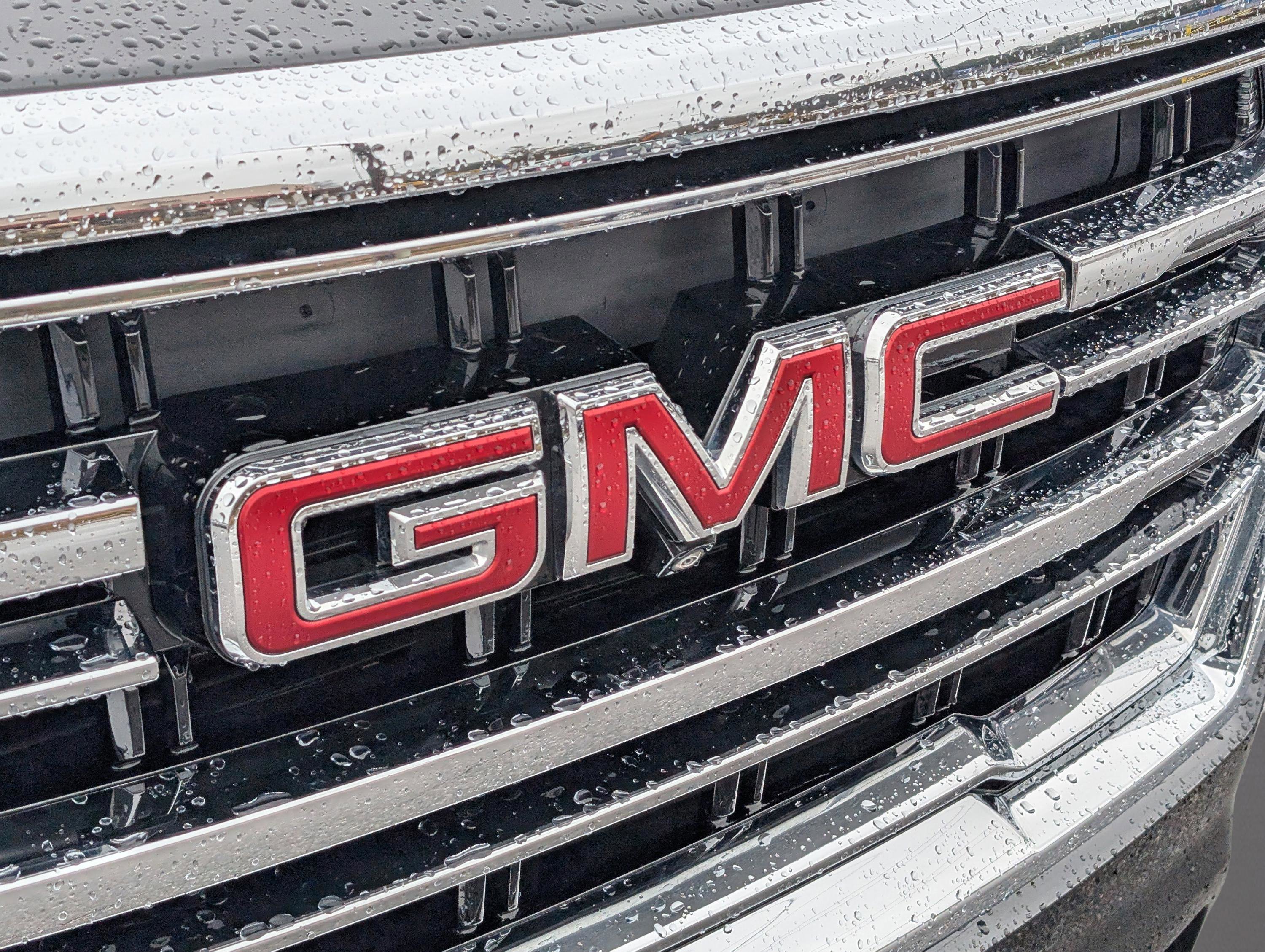 Certified 2023 GMC Yukon SLT w/ SLT Luxury Package image 5