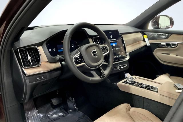 New 2026 Volvo XC90 T8 Ultra w/ Protection Package Premier image 8