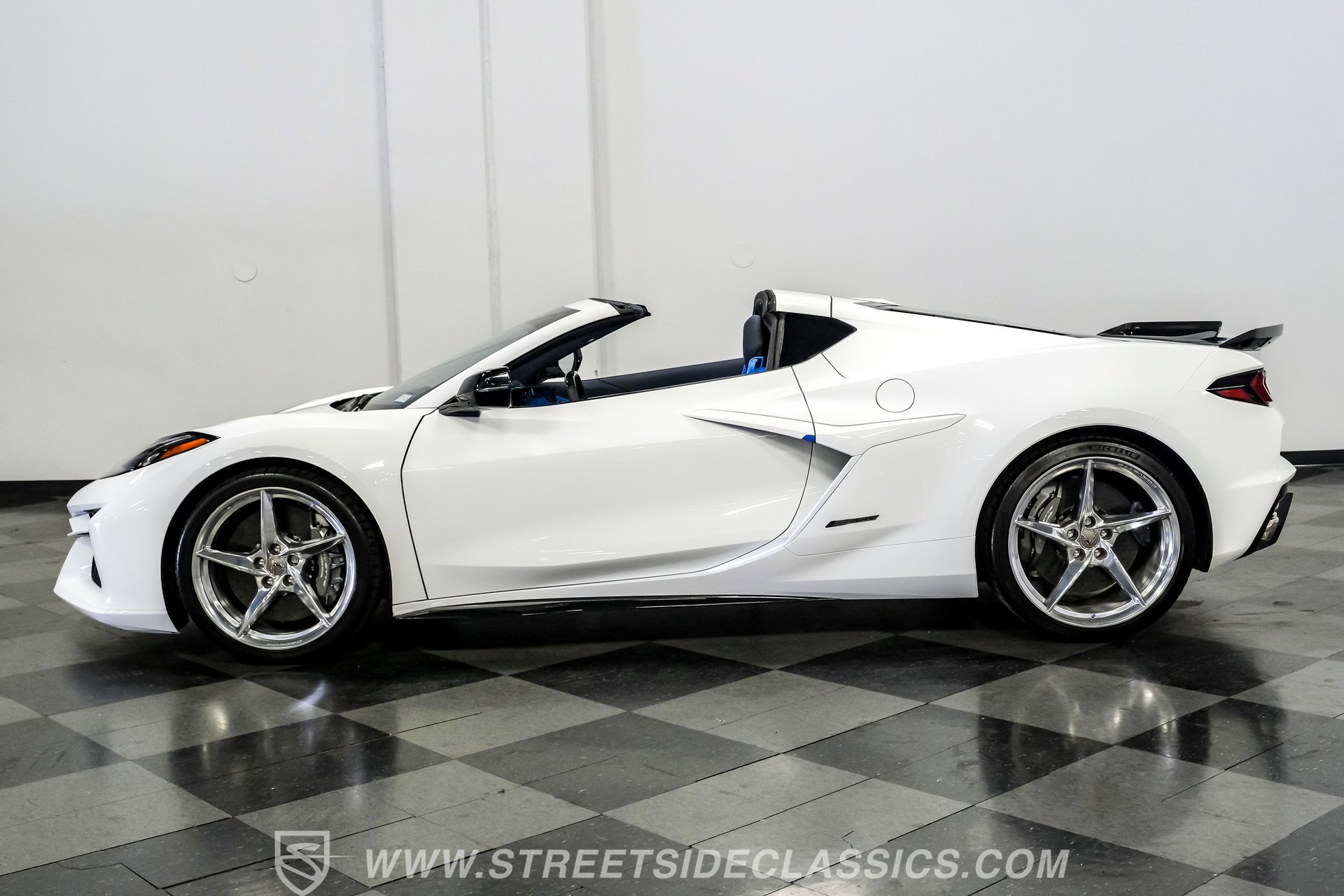 Used 2024 Chevrolet Corvette E-Ray w/ ZER Performance Package image 2