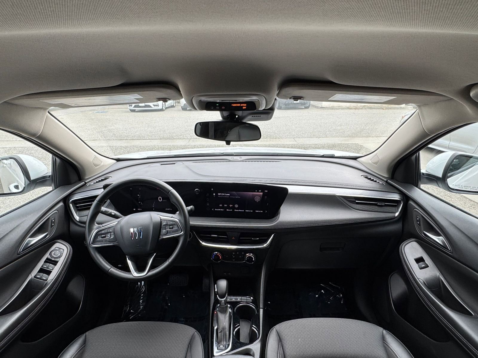 Used 2025 Buick Encore GX Preferred AWD/4WD image 33