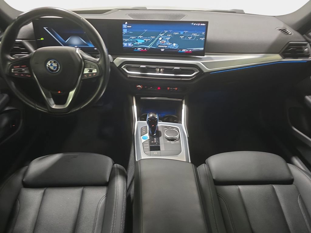 Used 2023 BMW i4 eDrive35 w/ Premium Package image 10