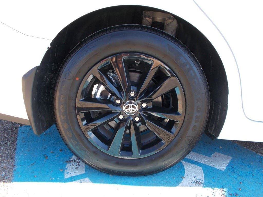 Certified 2026 Toyota Camry LE w/ Convenience Package image 7