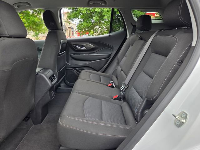Used 2024 GMC Terrain SLE FWD image 11