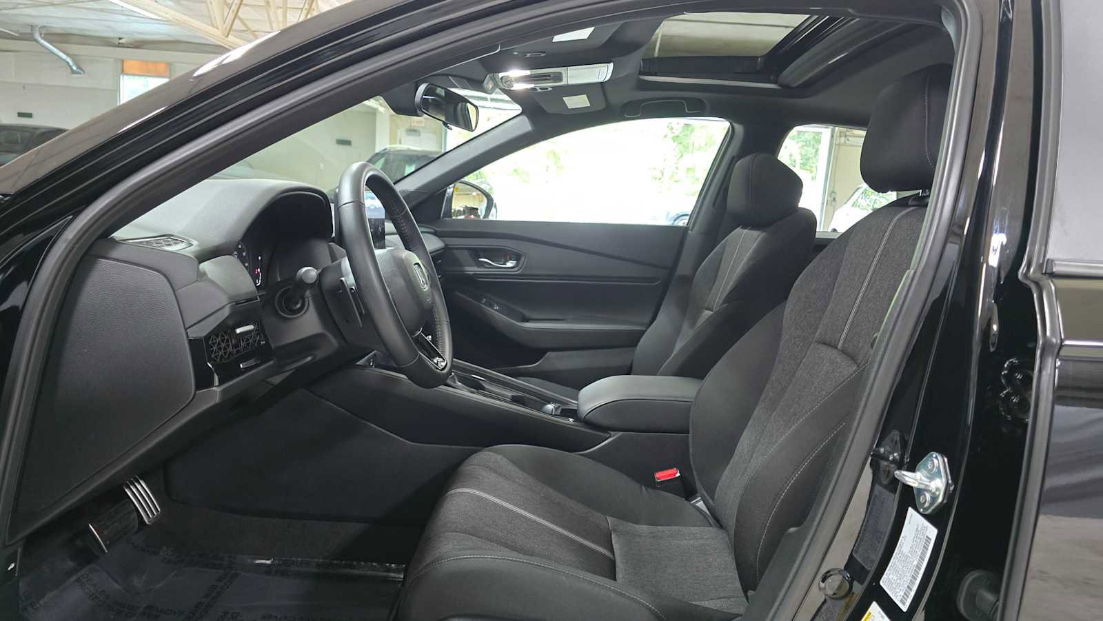 Used 2025 Honda Accord Sport image 21