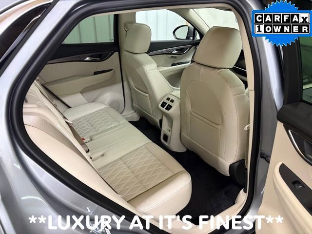 Used 2023 Buick Envision Avenir AWD/4WD image 24