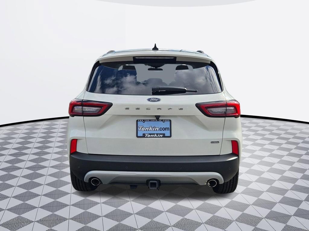 Used 2023 Ford Escape SE w/ PHEV Premium Package image 5