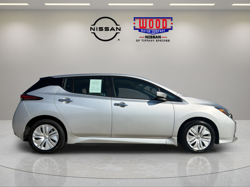 Certified 2025 Nissan Leaf S FWD image 2