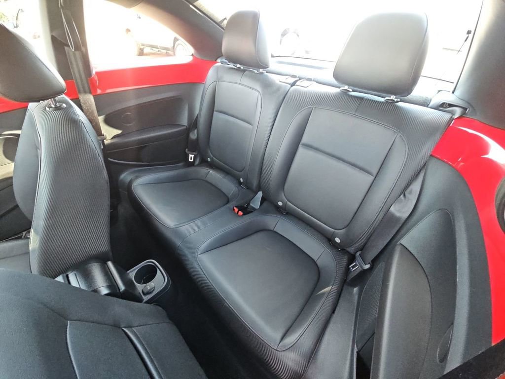 Used 2014 Volkswagen Beetle 2.5 image 20