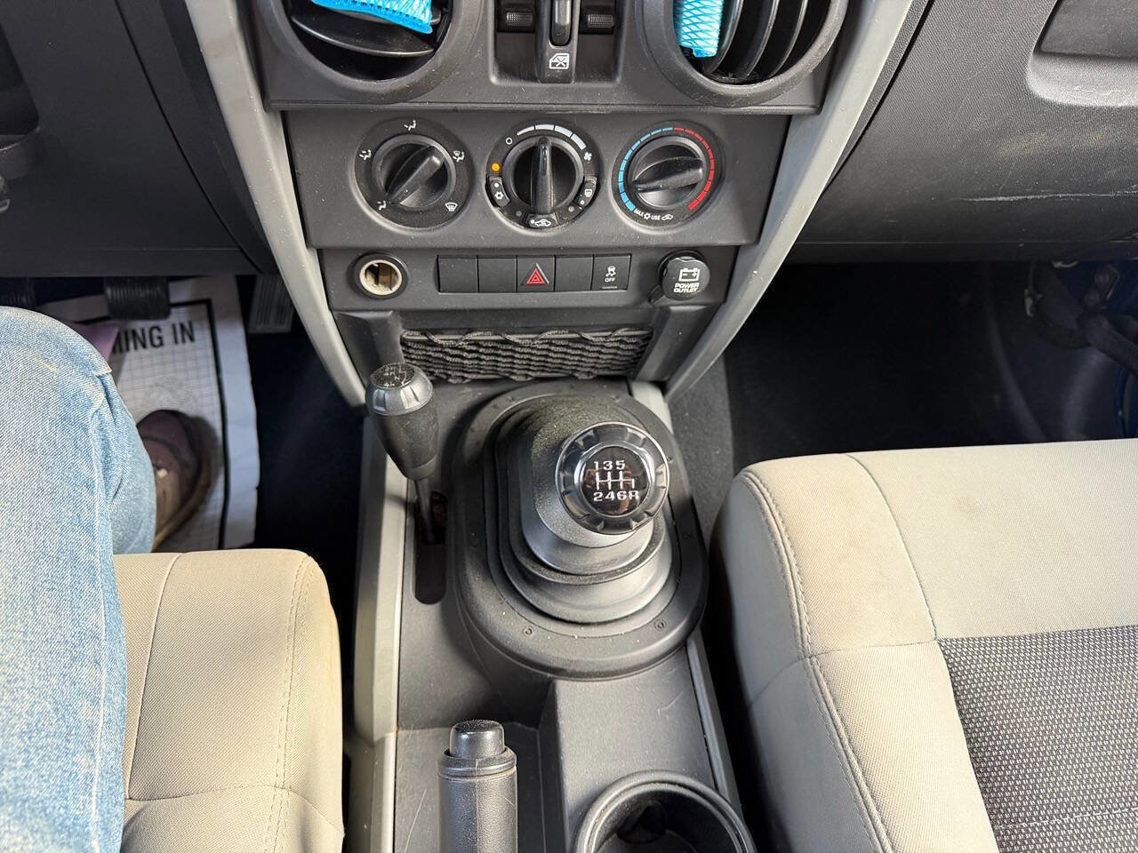 Used 2010 Jeep Wrangler Unlimited Sport image 16