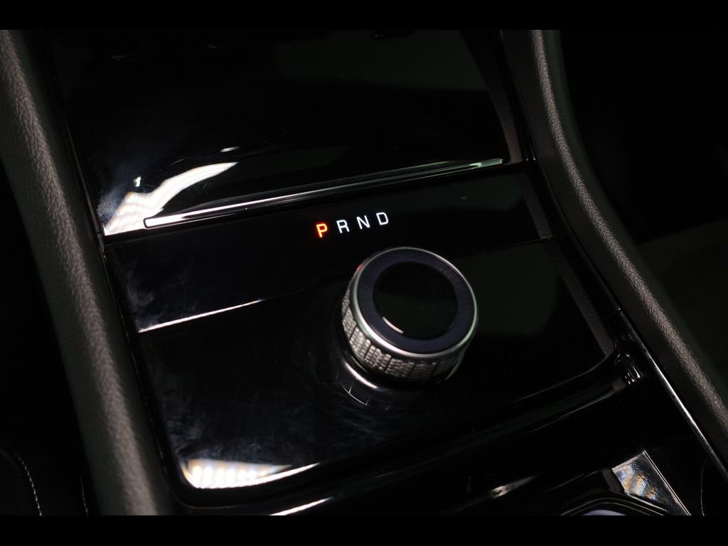 Used 2023 Jeep Grand Cherokee Altitude AWD/4WD image 15