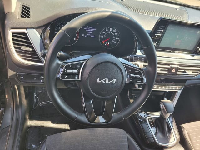 Used 2023 Kia Seltos S FWD image 30