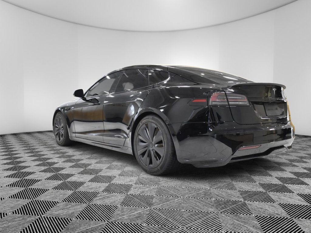 Used 2023 Tesla Model S Standard Range image 3
