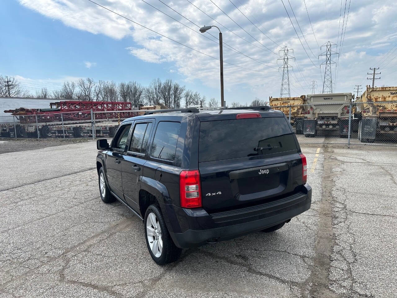Used 2011 Jeep Patriot Sport AWD/4WD image 3