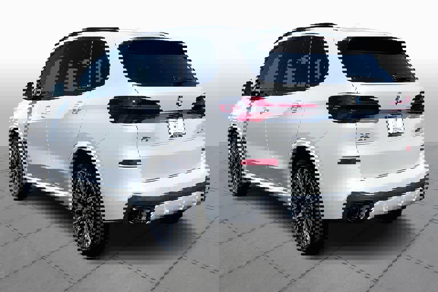 New 2026 BMW X5 sDrive40i w/ M Sport Package RWD image 12