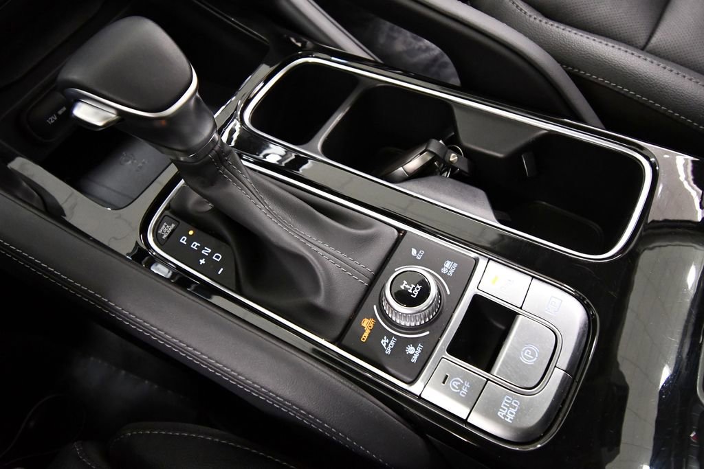 Used 2025 Kia Telluride SX w/ SX Captain's Chair Package image 31