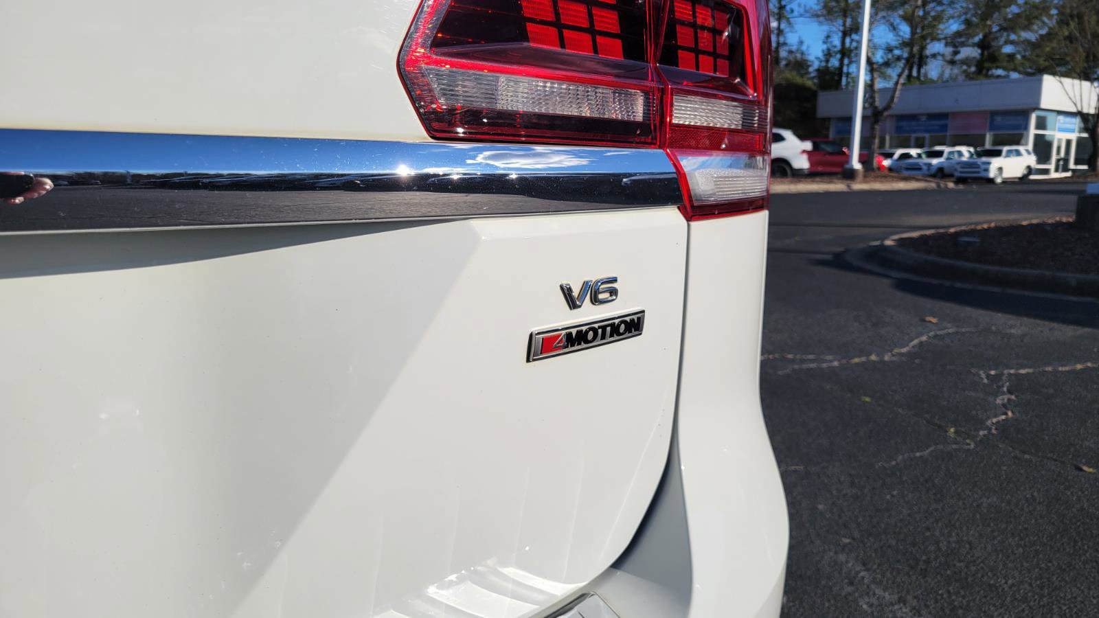 Used 2019 Volkswagen Atlas SEL Premium image 49