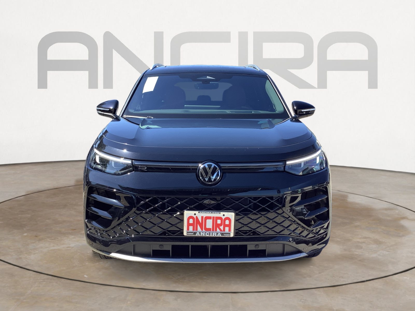 New 2026 Volkswagen Tiguan SEL R-Line AWD/4WD image 3
