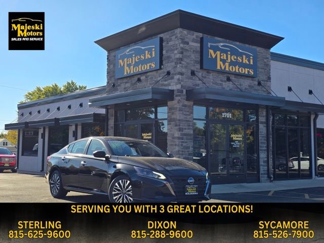 Used 2024 Nissan Altima 2.5 SV