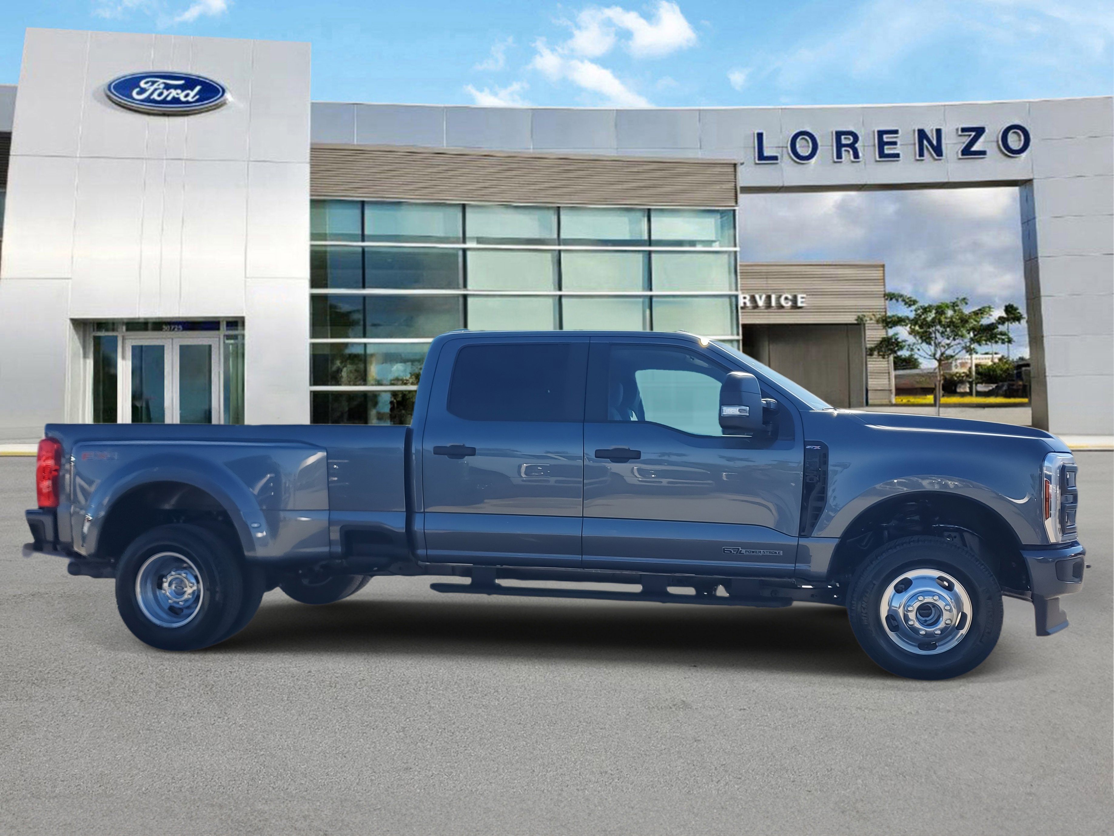 Used 2026 Ford F350 XL w/ STX Appearance Package image 4