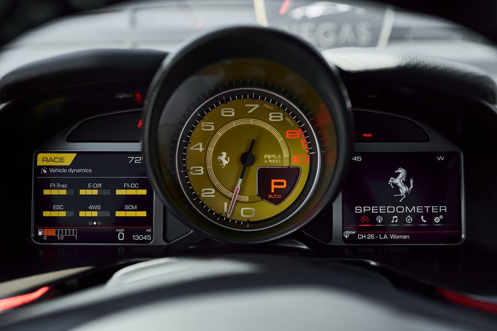 Used 2018 Ferrari 812 Superfast image 60