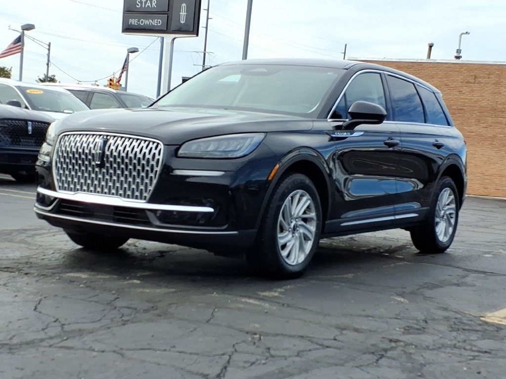 Certified 2023 Lincoln Corsair AWD image 3