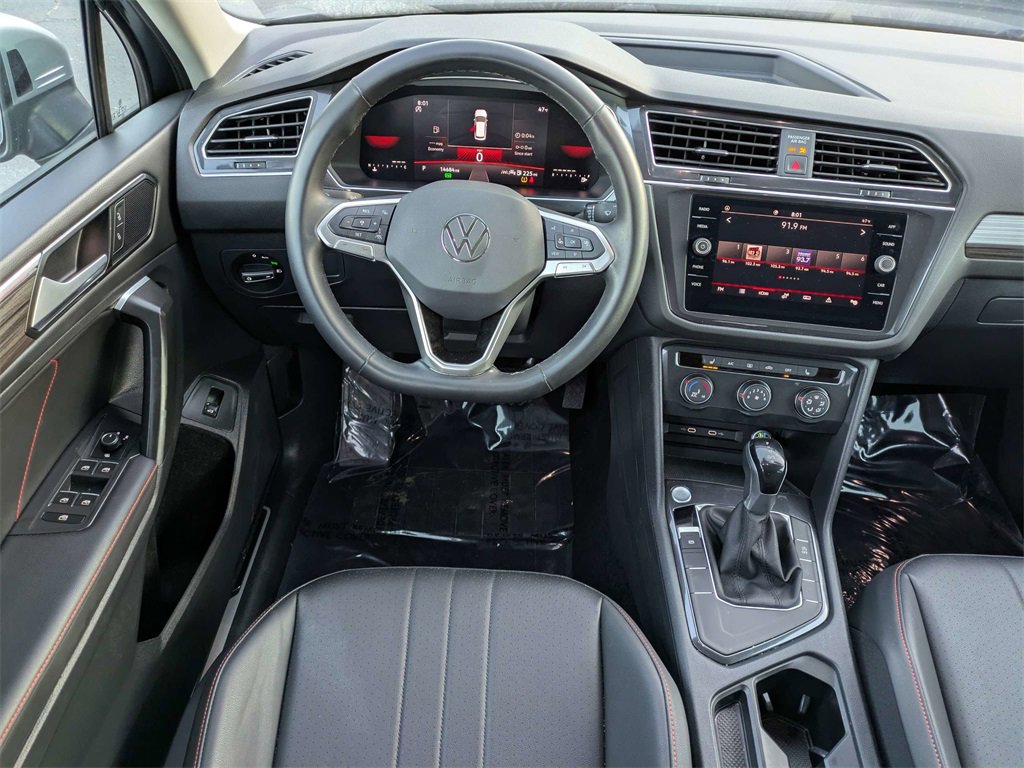 Used 2024 Volkswagen Tiguan Wolfsburg Edition image 20