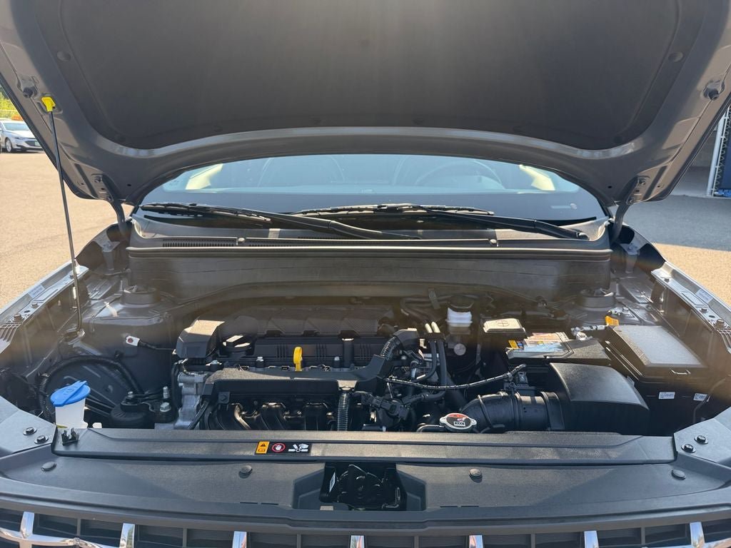 Certified 2025 Hyundai Venue Limited FWD image 29