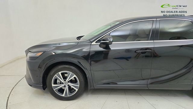 Used 2024 Lexus RX 350 FWD w/ Technology Package image 4