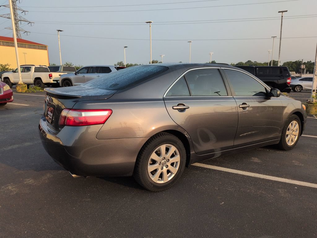 Used 2009 Toyota Camry XLE w/ Leather Pkg FWD image 6