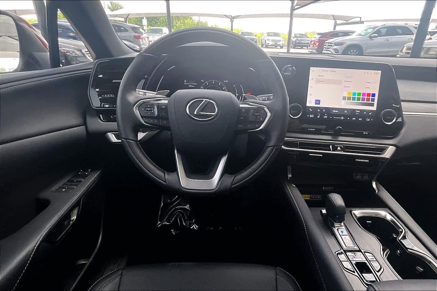 Used 2024 Lexus RX 350 Premium w/ Accessory Package AWD/4WD image 6
