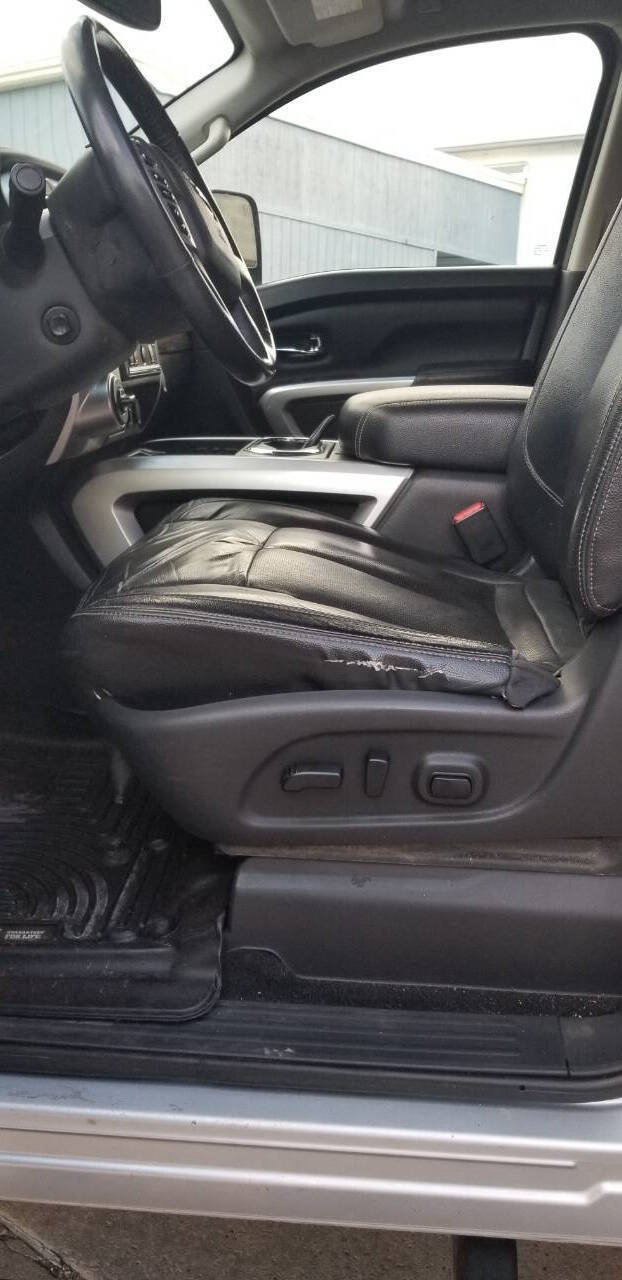 Used 2016 Nissan Titan SL AWD/4WD image 8