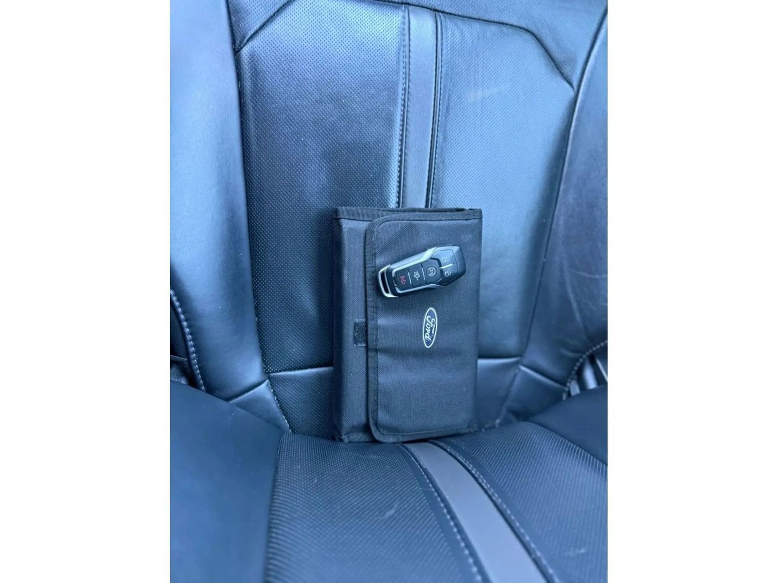 Used 2017 Ford F150 Platinum w/ Equipment Group 701A Luxury image 47