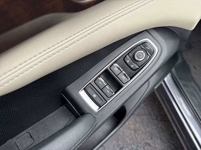 Used 2022 Subaru Ascent Touring image 17