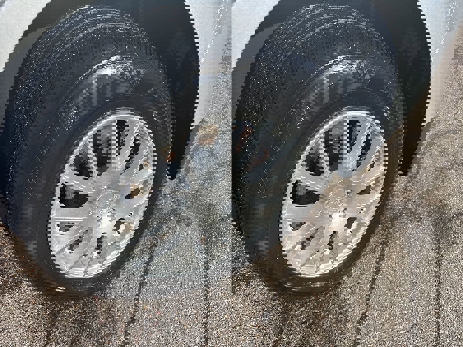 Used 2011 Lincoln MKX AWD image 10