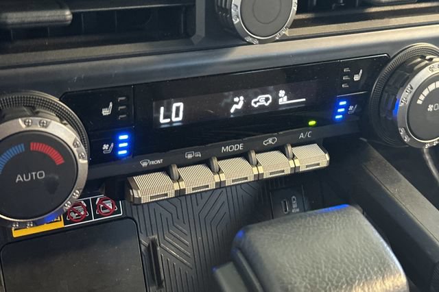 Certified 2025 Toyota 4Runner TRD Off-Road Premium AWD/4WD image 25