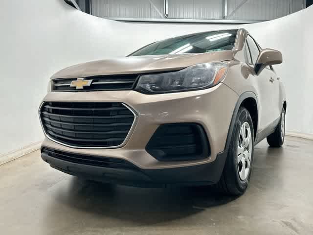 Used 2018 Chevrolet Trax LS FWD image 26