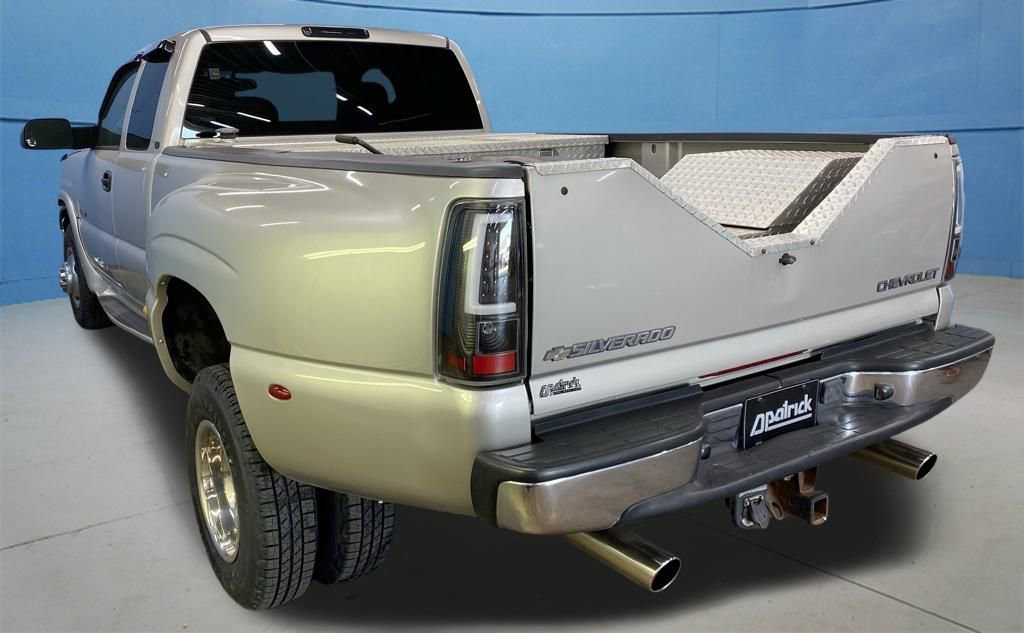 Used 2004 Chevrolet Silverado 3500 LT image 7