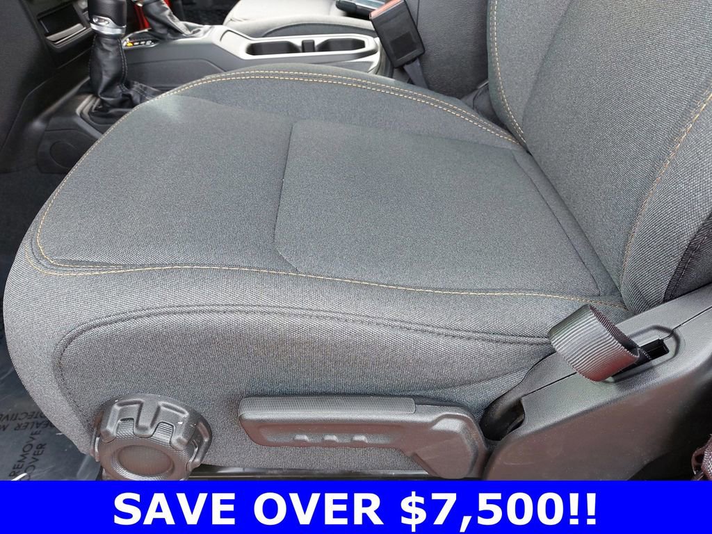 New 2025 Jeep Gladiator Sport image 28