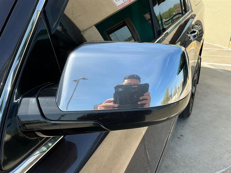 Used 2015 Chevrolet Suburban LTZ image 15