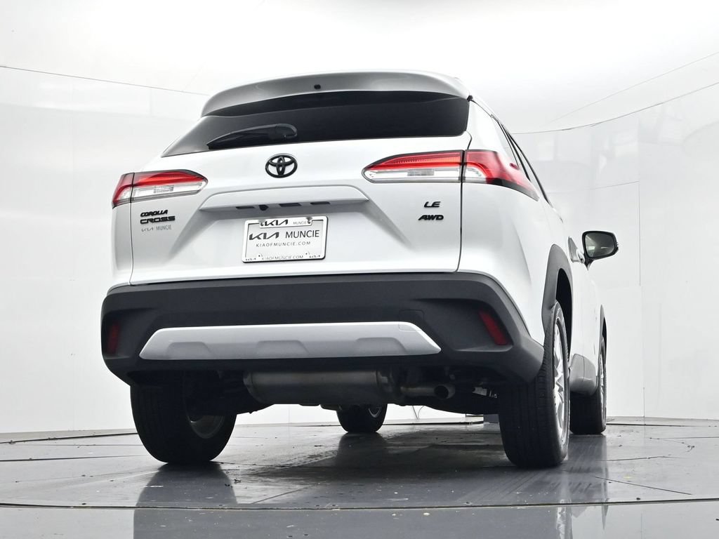 Used 2022 Toyota Corolla Cross LE w/ Black Badges Package (TMS) AWD/4WD image 41