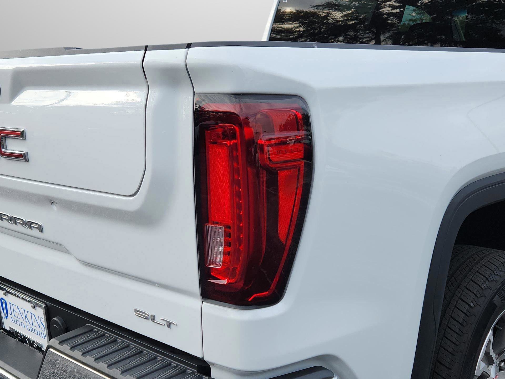 Used 2024 GMC Sierra 1500 SLT image 33