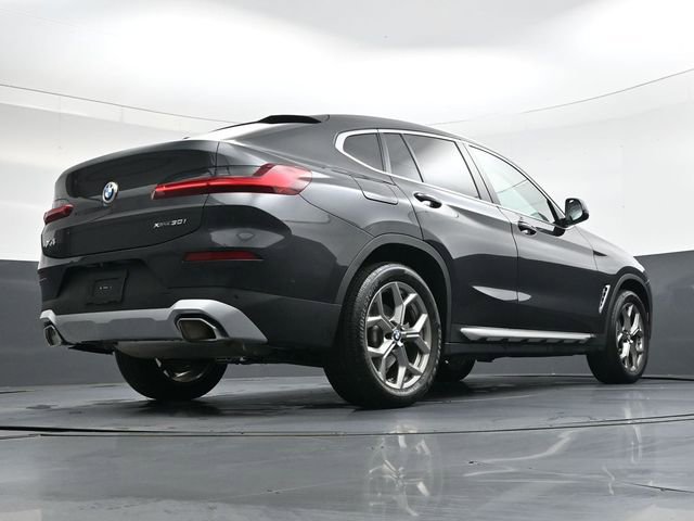 Used 2025 BMW X4 xDrive30i image 31