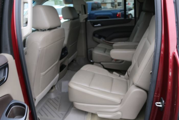 Used 2017 Chevrolet Suburban Premier image 17